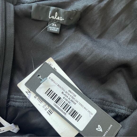 NWT Lulu’s Blissfully Beautiful Black Satin Strapless Tiered Maxi Dress Size XL - Picture 7 of 7